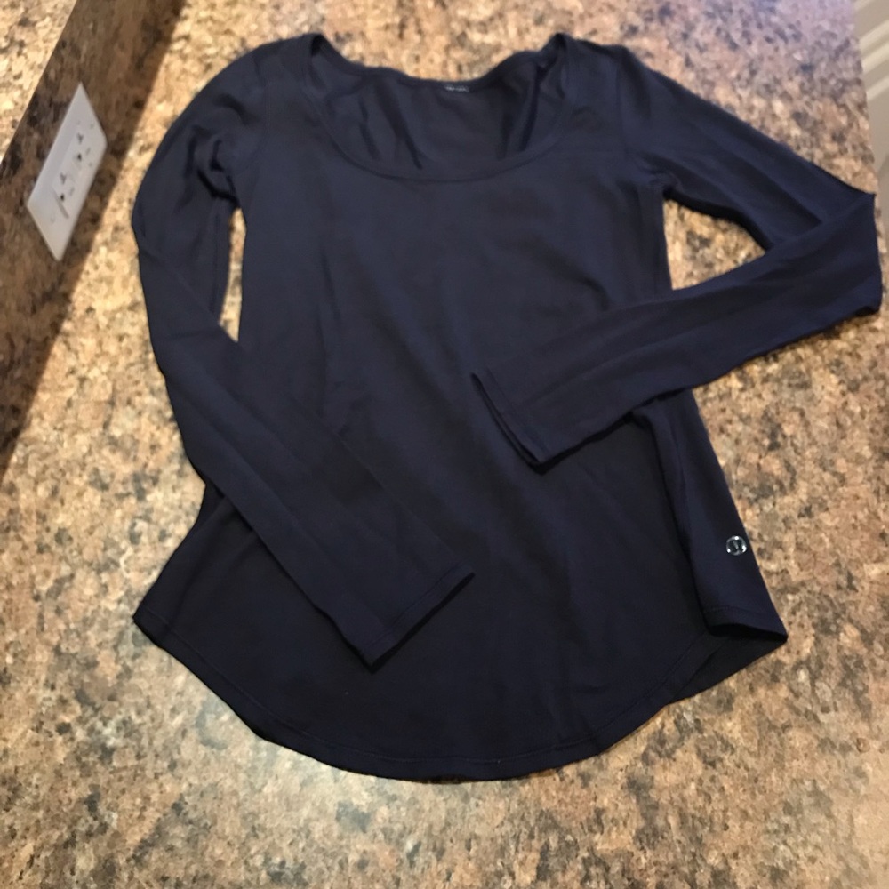 Like New Lululemon Long Sleeve with Thumb Holes